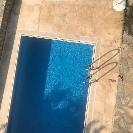 Seba; Yalikavakta Oezel Havuzlu 4+1 Villa